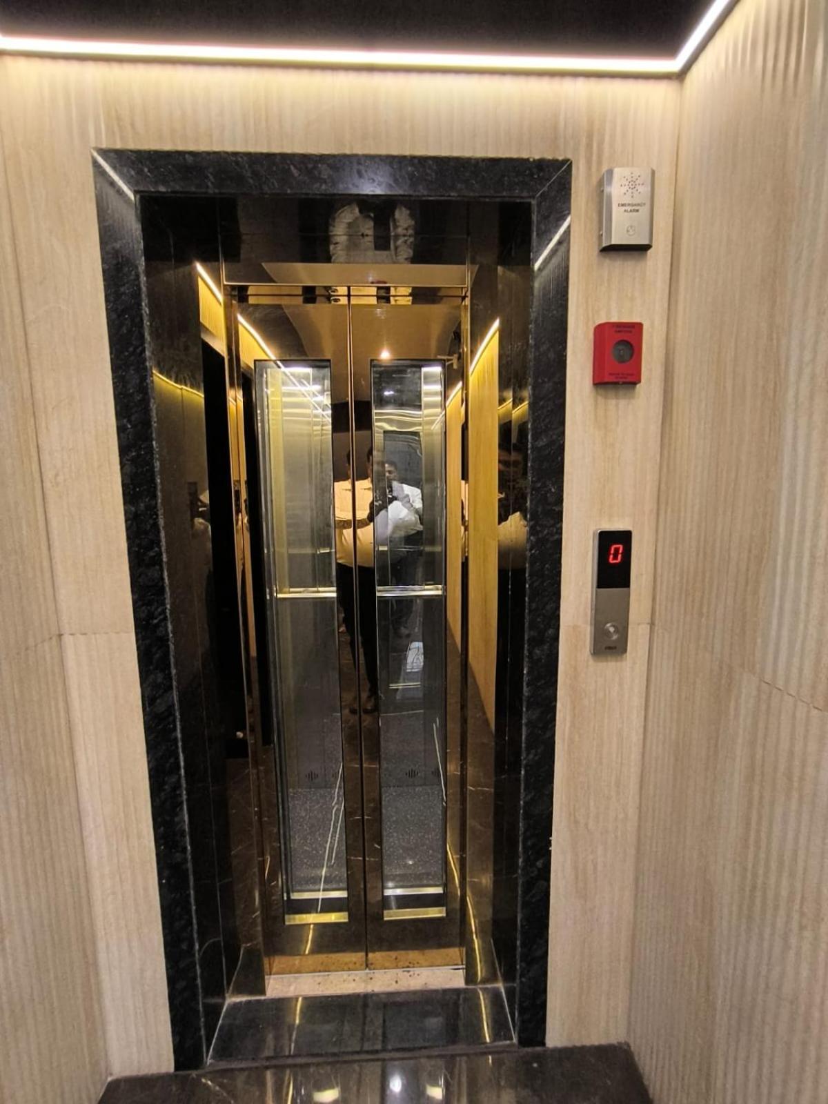 Sharan Residency Hotel Navi Mumbai Ngoại thất bức ảnh